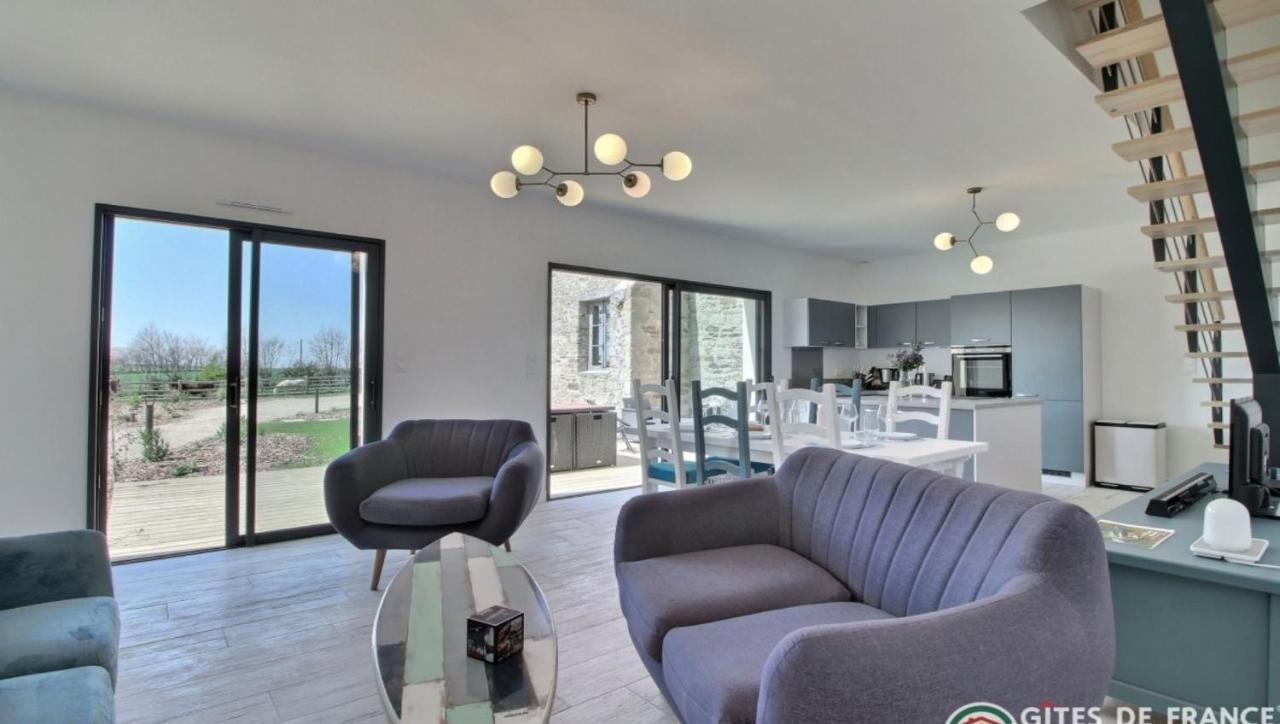 Domaine De Kerantroad Villa Plonevez-Porzay ภายนอก รูปภาพ